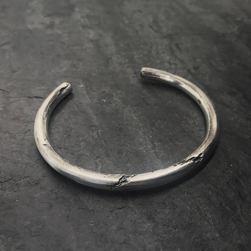 Toro Cuff in Oxidized Silver