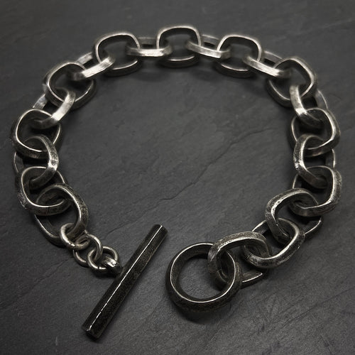 Ridge Link Chain Bracelet in Silver angle view